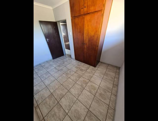 3 BEDROOM APARTMENT FOR SALE IN SASOLBURG CENTRAL